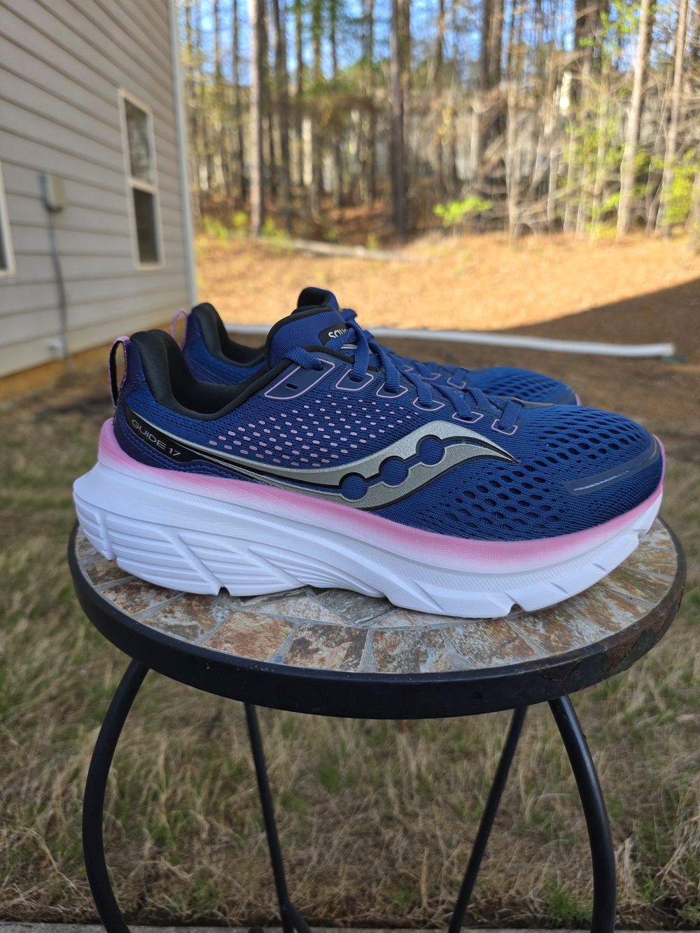 Saucony Women's Navy Blue with Pink Accent Athletic Running Shoes